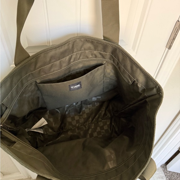 Vans Olive Quilted Tote Bag - Picture 2 of 3